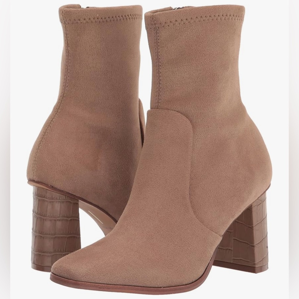 Dolce Vita ‘Petya’ Faux Suede Booties
